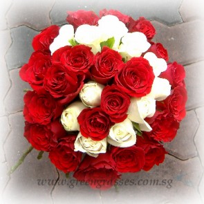 SHB15021D BOQ-Spiral-Shaped-36-Wh+Red Rose